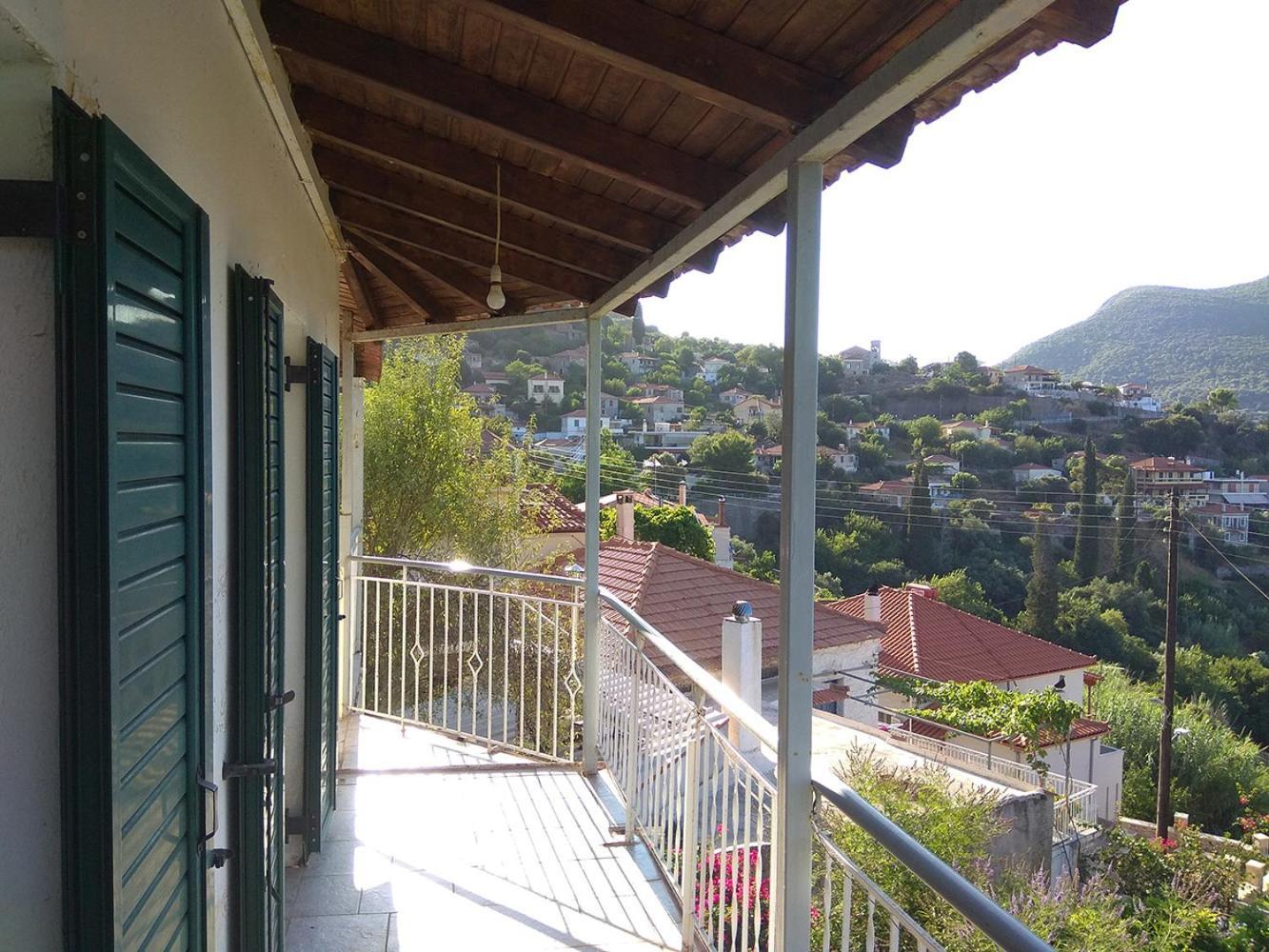 Vintage House With A Fantastic View Apartamento Mavrommátion Exterior foto